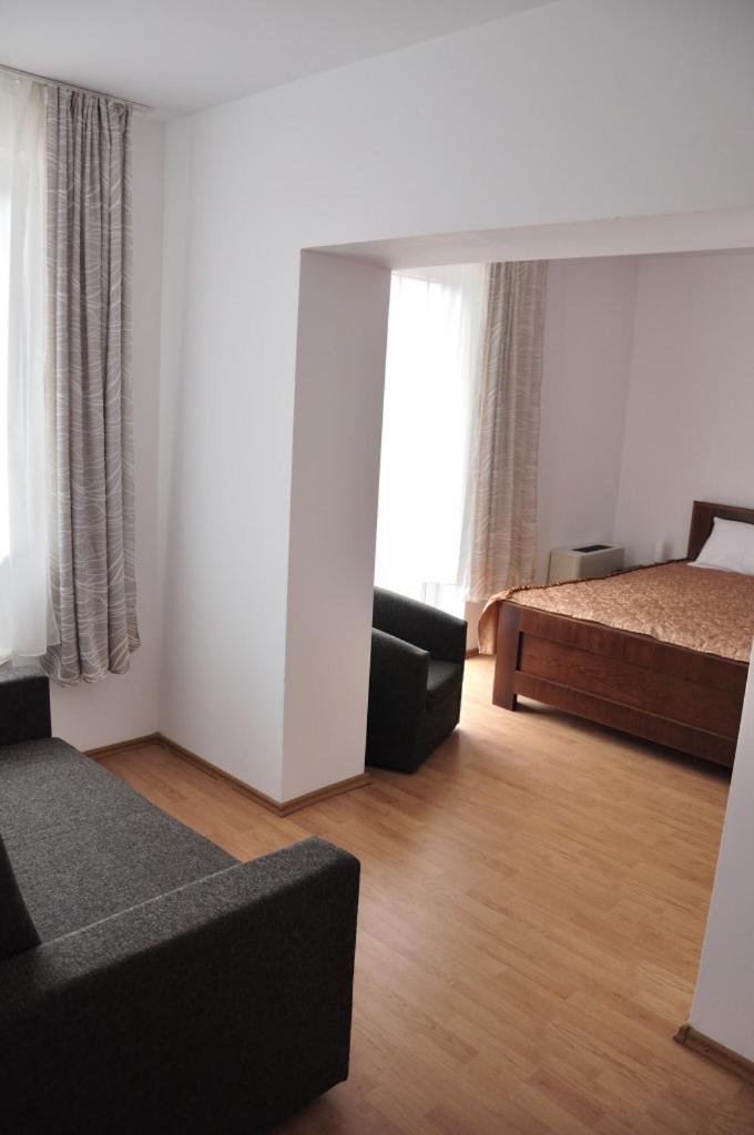 Oras Zlatna Hotel Quarto foto